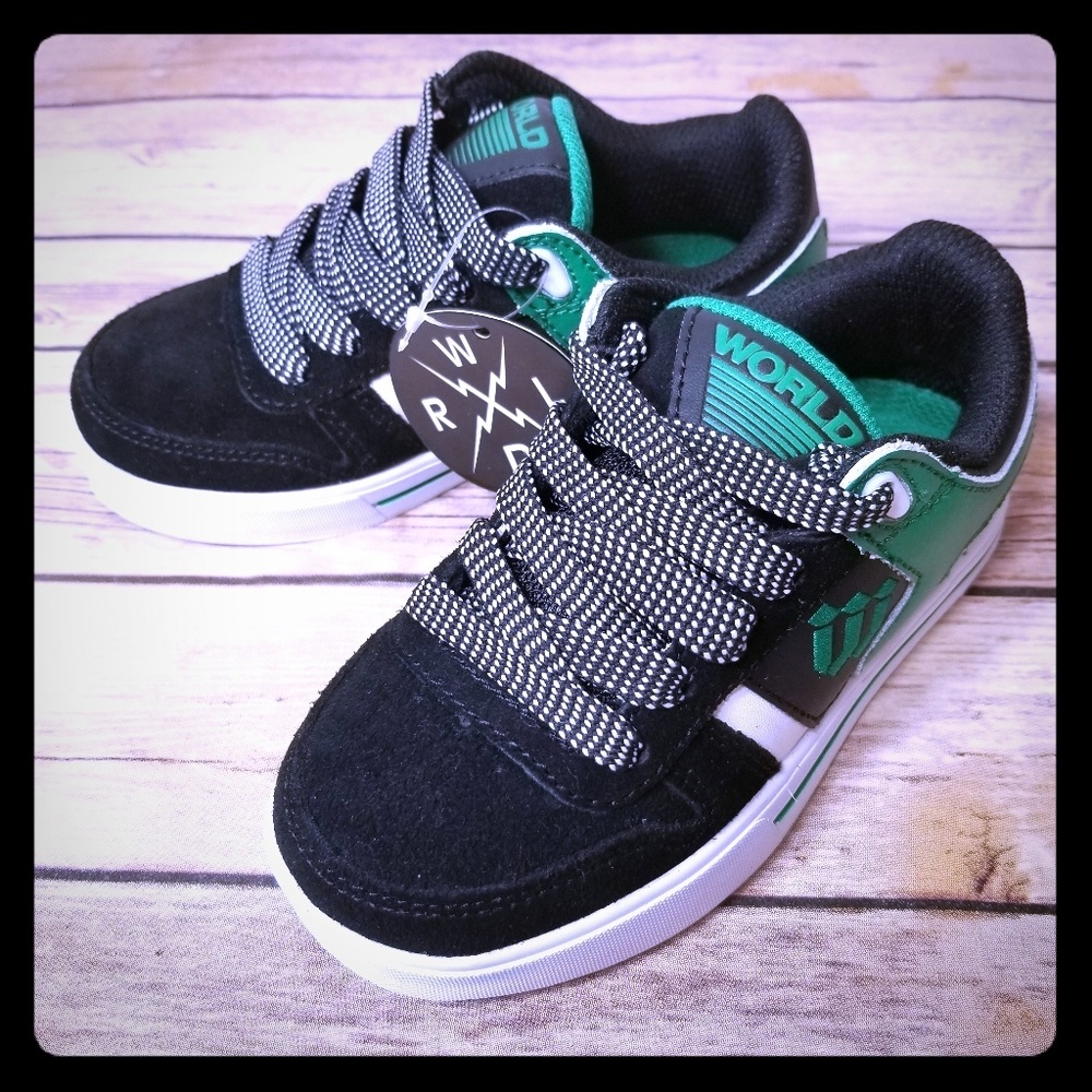 World Industries Boys Havoc Skater Shoes